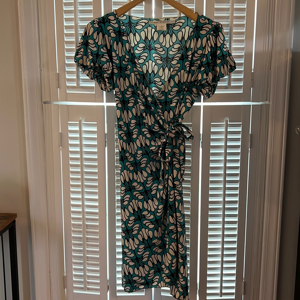 MAX Studio wrap dress - size medium - teal floral print - perfect for summer!